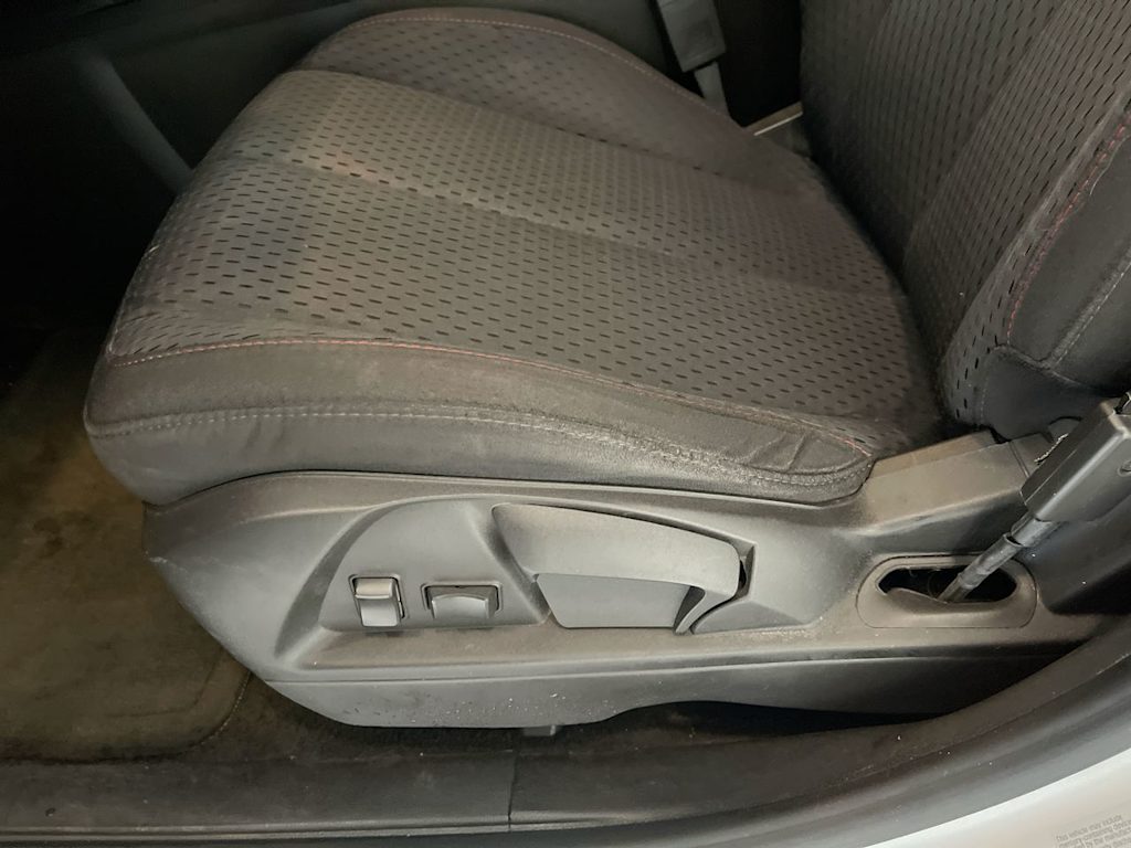 Thumbnail: 2012 Chevrolet Equinox - 22