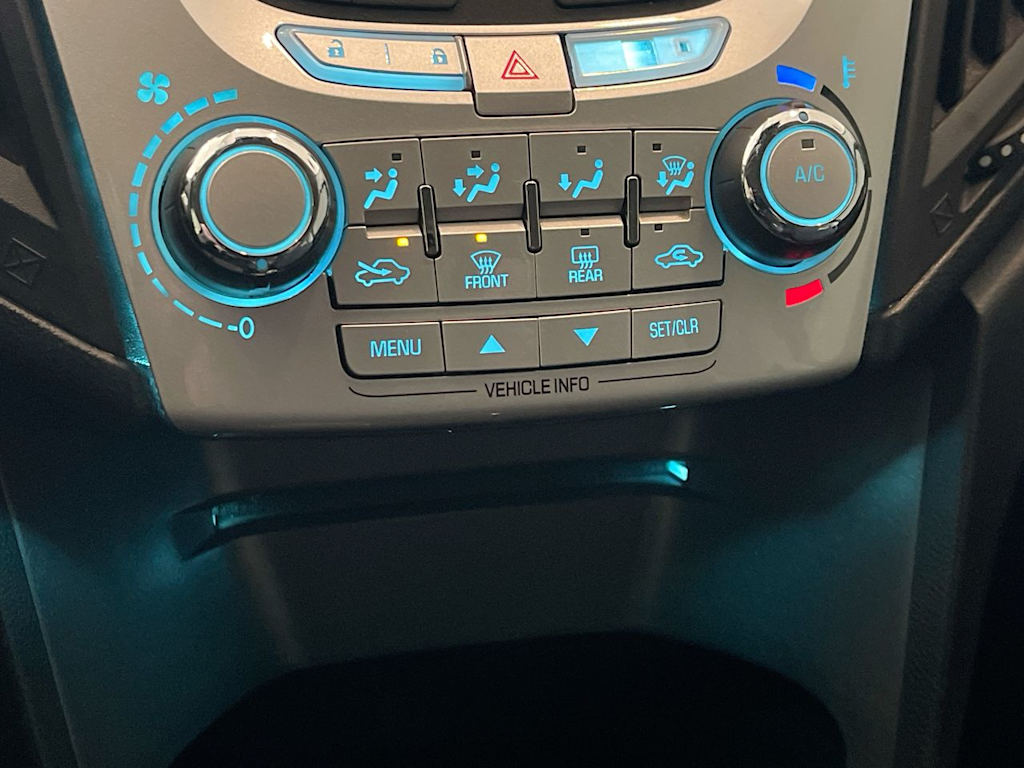 Thumbnail: 2012 Chevrolet Equinox - 24