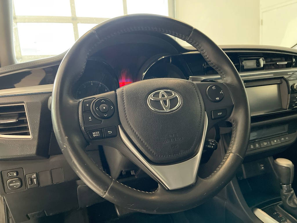 Thumbnail: 2014 Toyota Corolla - 2