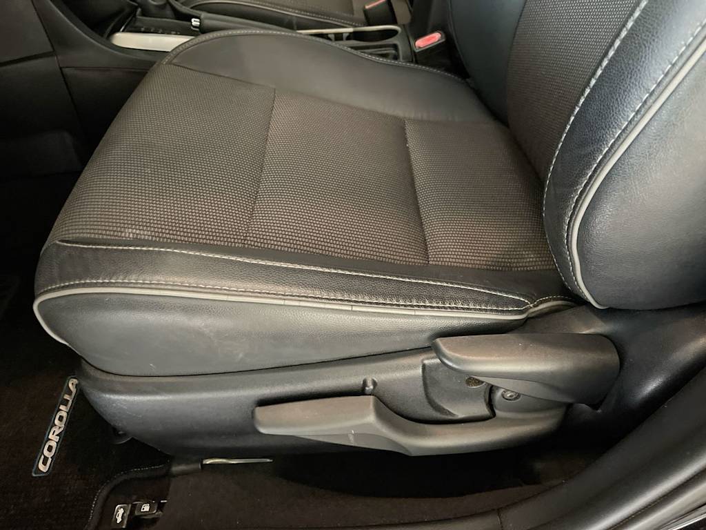 Thumbnail: 2014 Toyota Corolla - 21