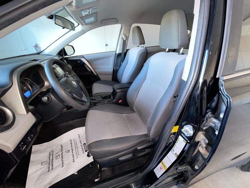 Thumbnail: 2013 Toyota RAV4 - 9