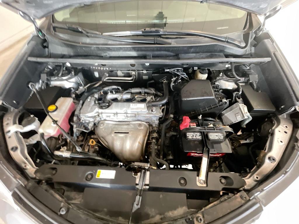 2016 Toyota RAV4 LE 7