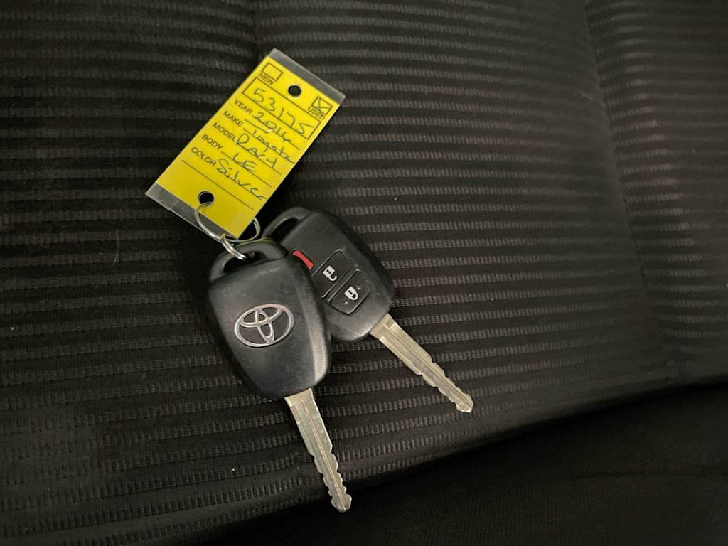 2016 Toyota RAV4 LE 14