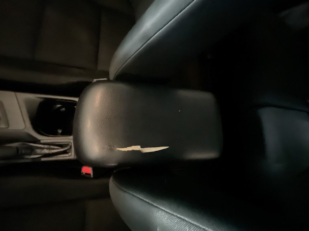 2016 Toyota RAV4 LE 23