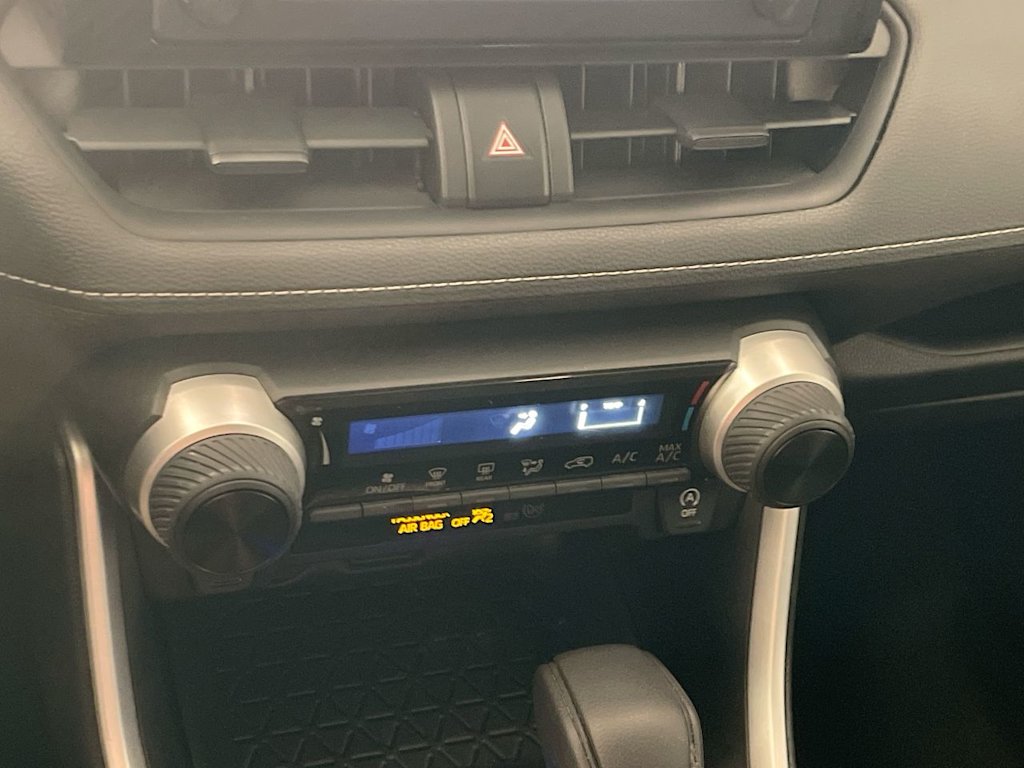 Thumbnail: 2019 Toyota RAV4 - 26