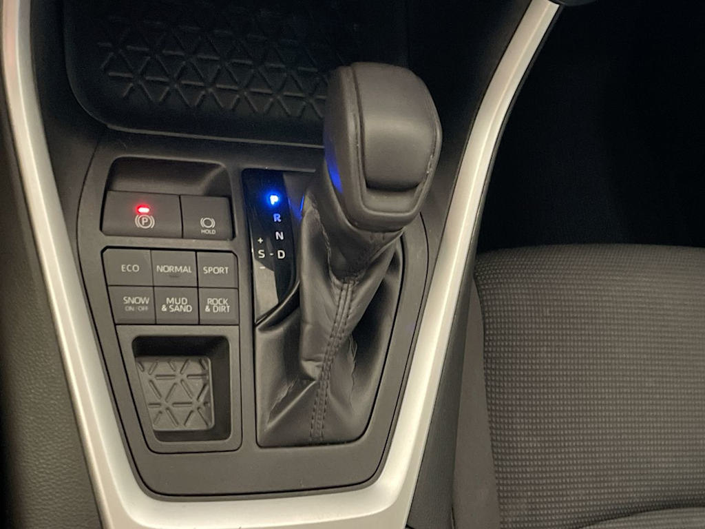 Thumbnail: 2019 Toyota RAV4 - 13