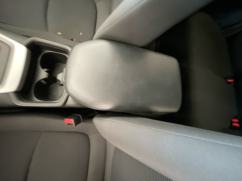 Thumbnail: 2019 Toyota RAV4 - 10