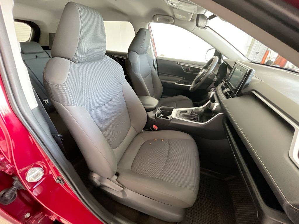 Thumbnail: 2019 Toyota RAV4 - 27