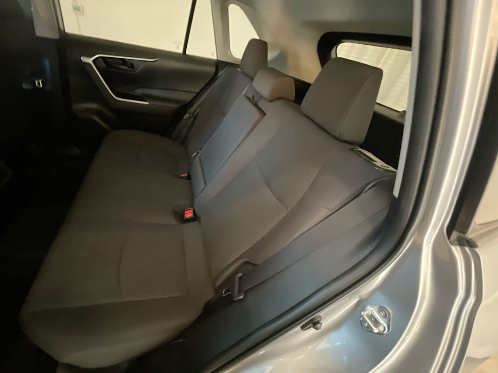 Thumbnail: 2021 Toyota RAV4 - 11