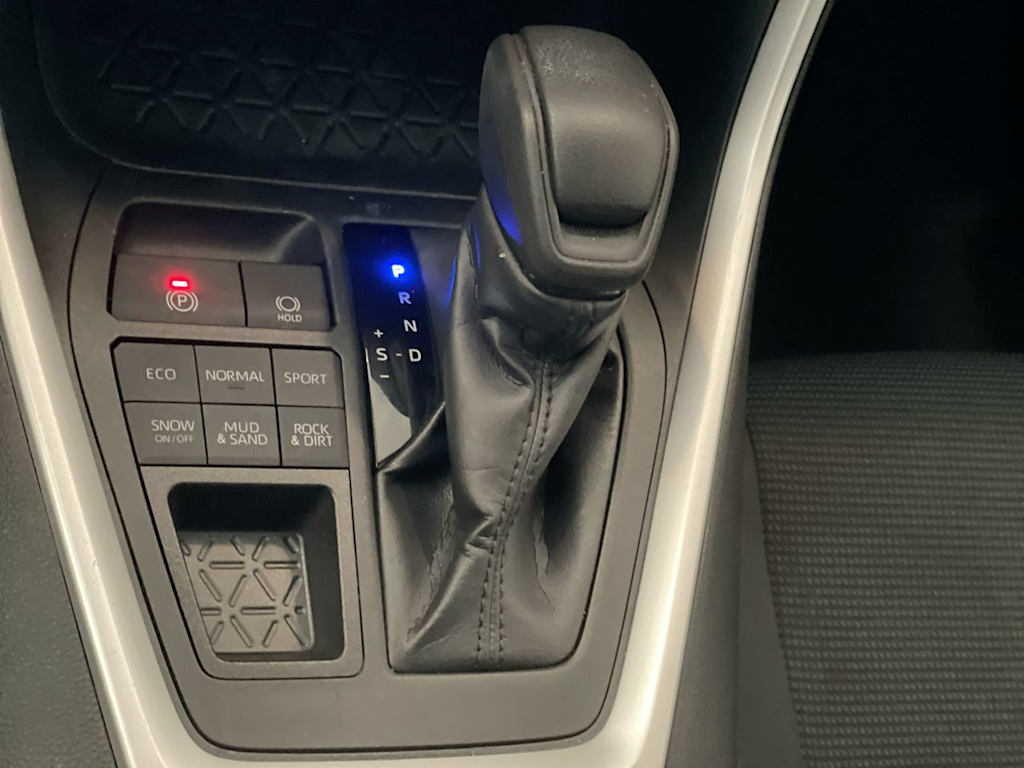 Thumbnail: 2021 Toyota RAV4 - 13