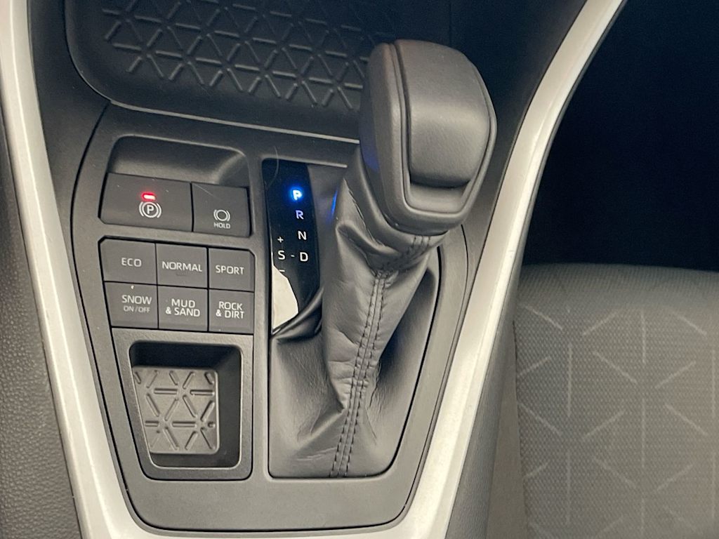 Thumbnail: 2025 Toyota RAV4 - 13
