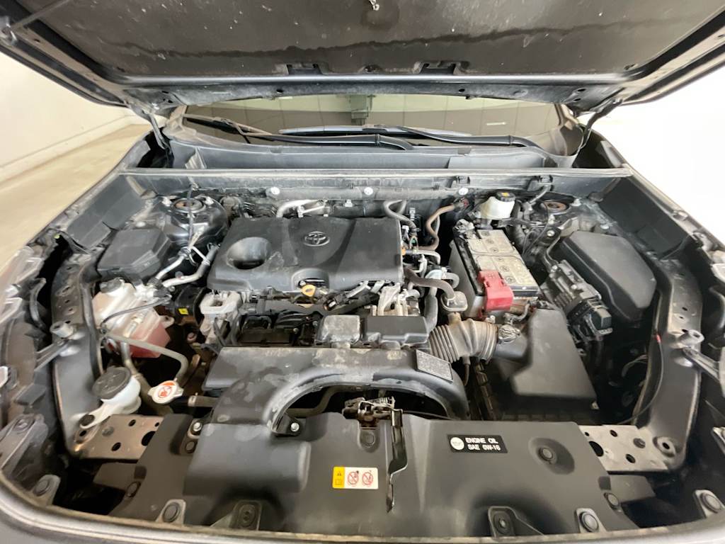 Thumbnail: 2021 Toyota RAV4 - 9