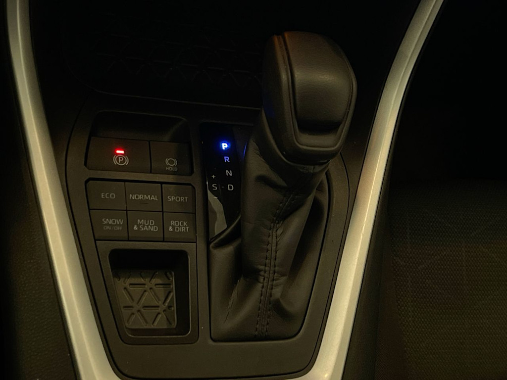 Thumbnail: 2025 Toyota RAV4 - 14