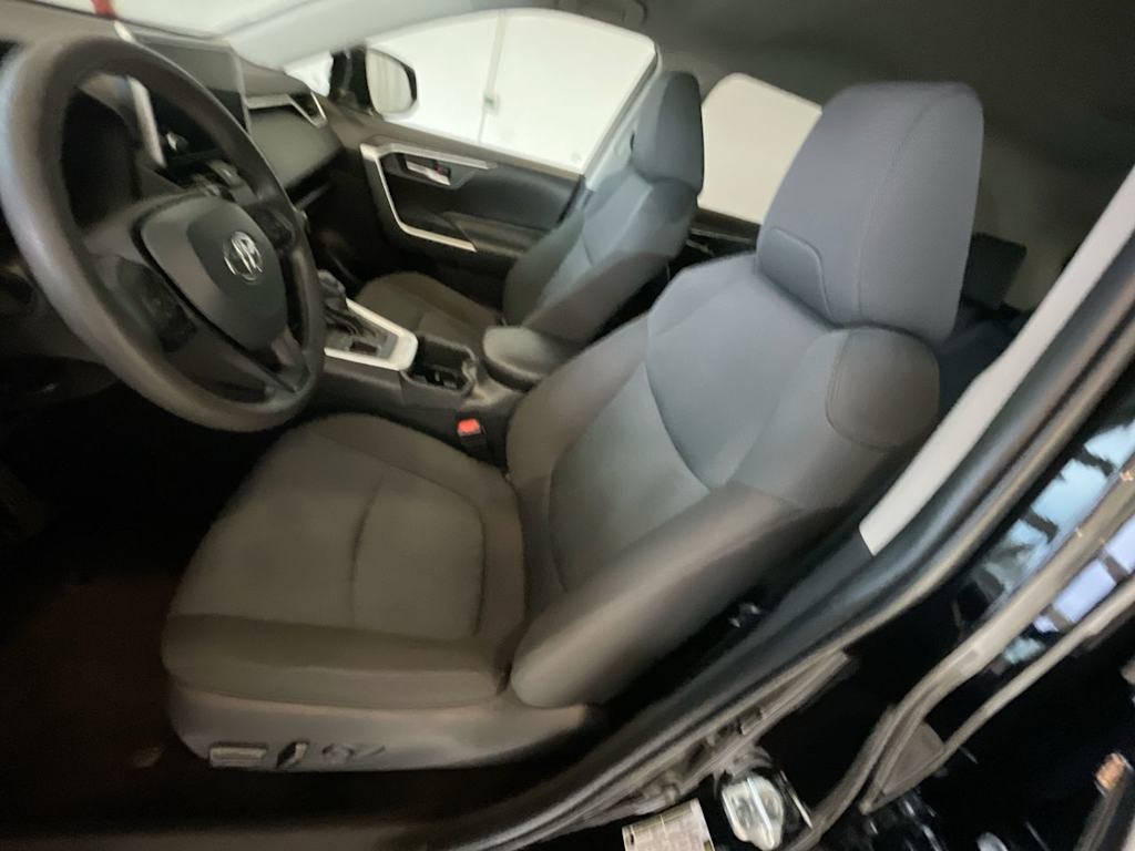 Thumbnail: 2025 Toyota RAV4 - 9