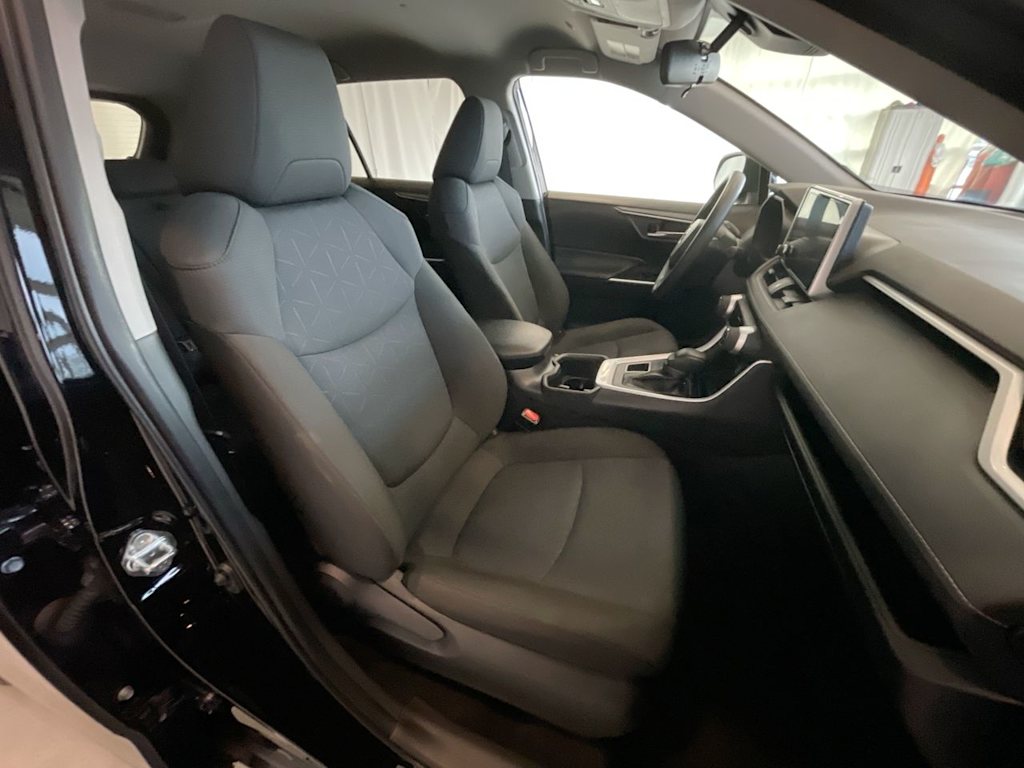 Thumbnail: 2025 Toyota RAV4 - 10