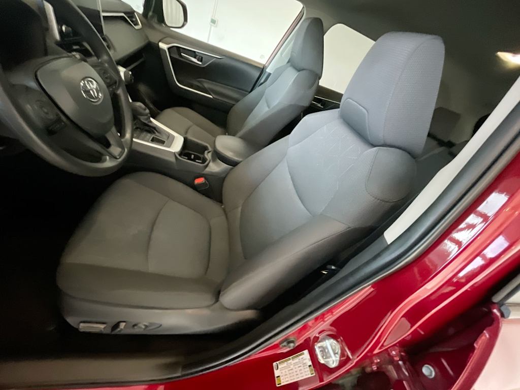 Thumbnail: 2025 Toyota RAV4 - 9