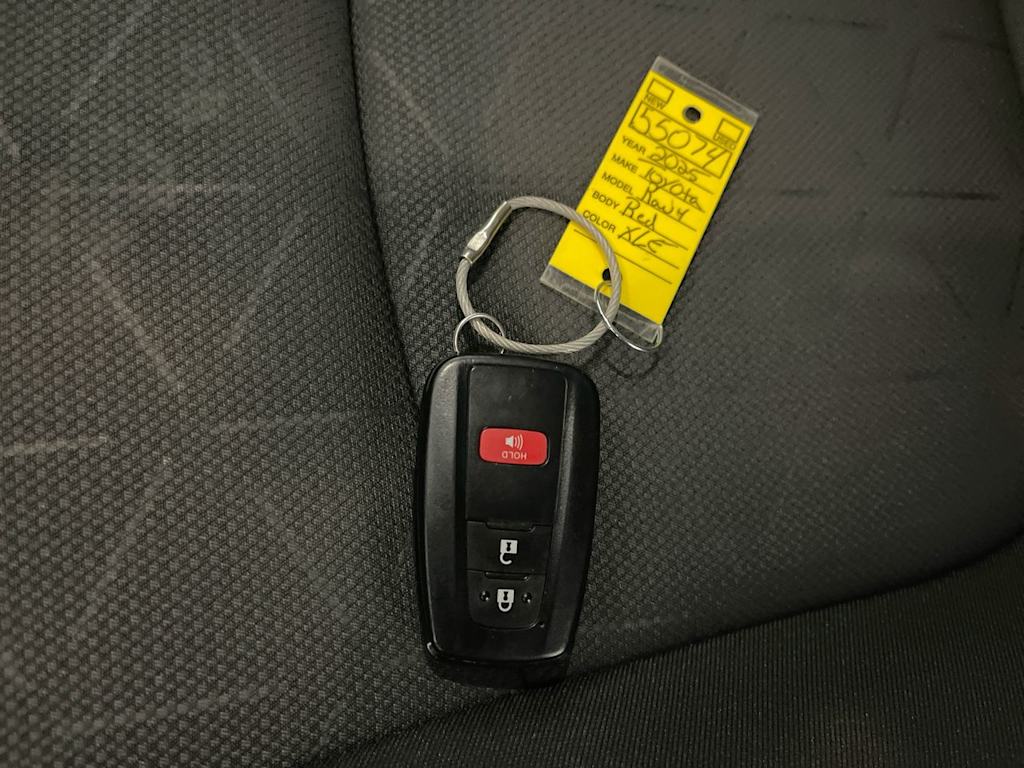 Thumbnail: 2025 Toyota RAV4 - 16