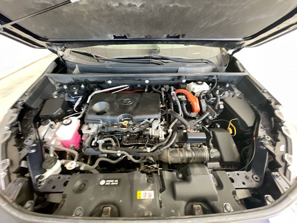 Thumbnail: 2021 Toyota RAV4 - 8