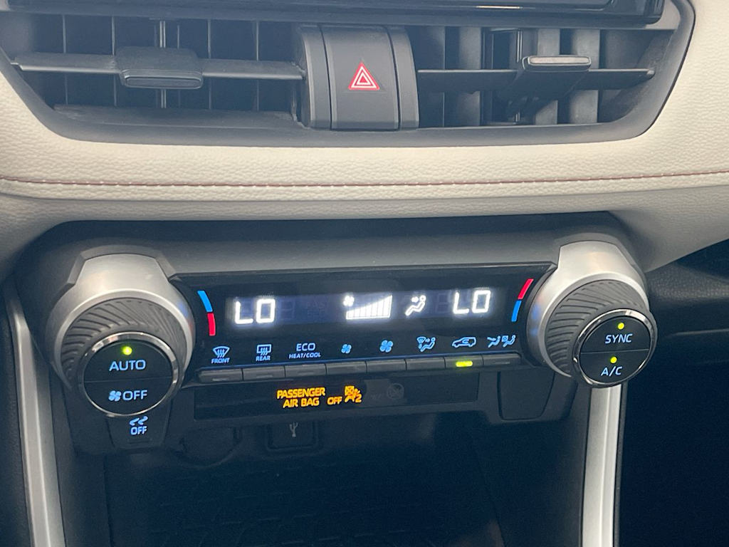 Thumbnail: 2021 Toyota RAV4 - 26