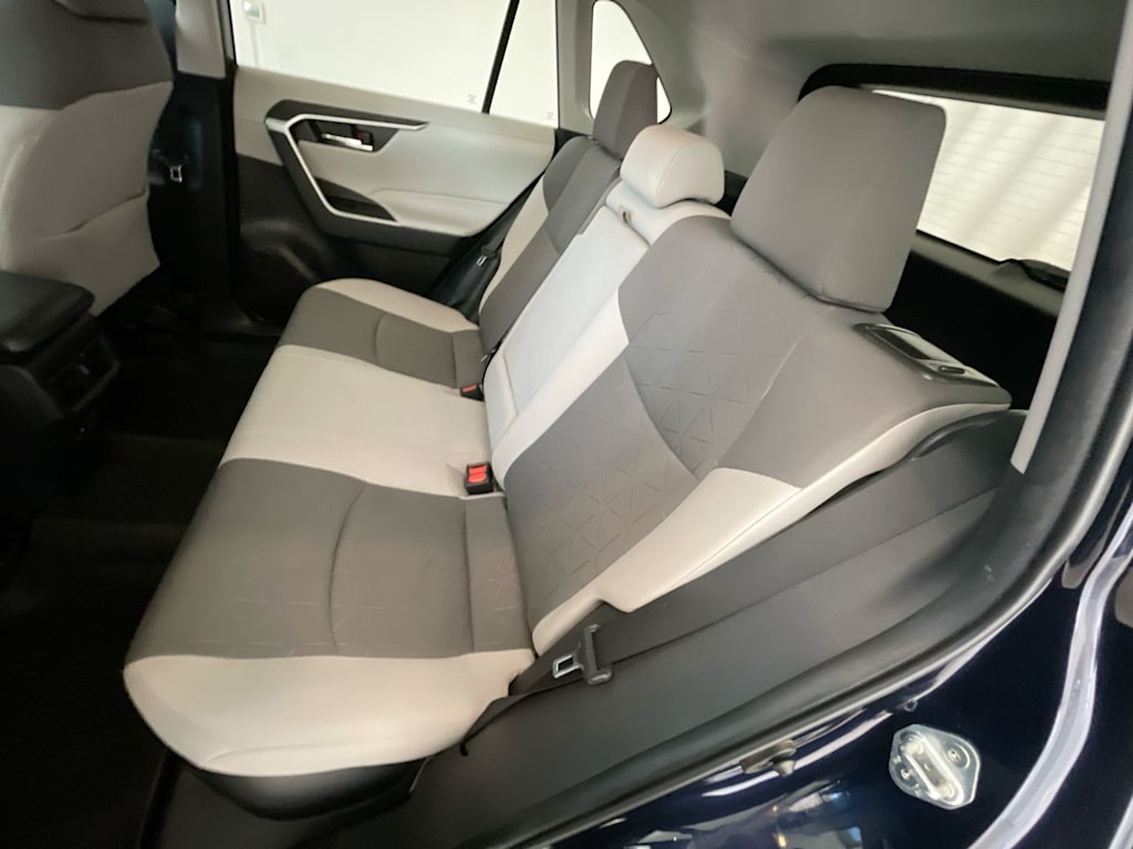 Thumbnail: 2021 Toyota RAV4 - 11