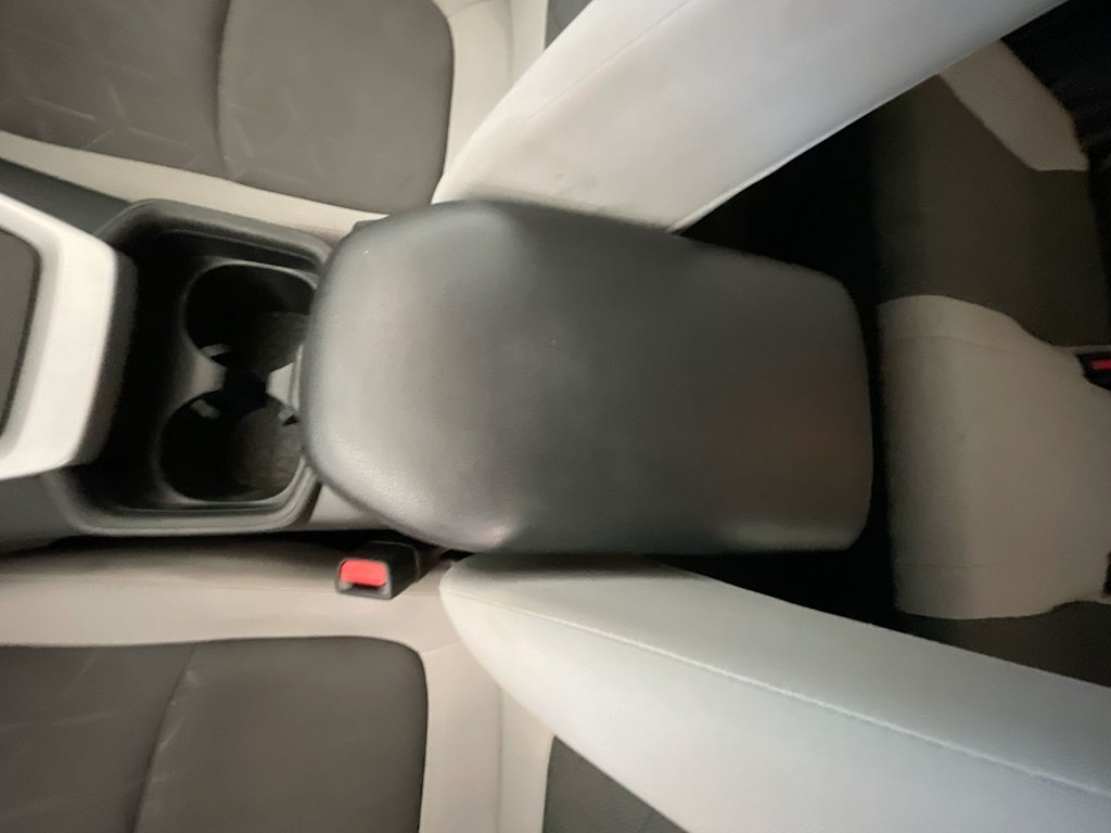 Thumbnail: 2021 Toyota RAV4 - 10