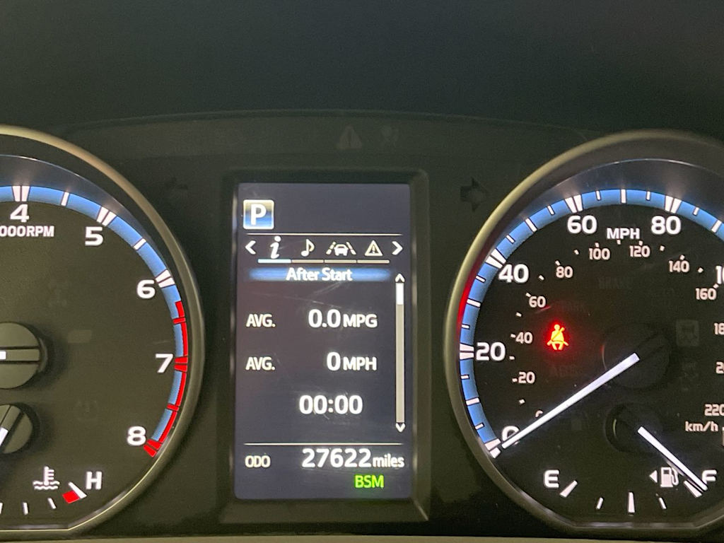 Thumbnail: 2018 Toyota RAV4 - 13