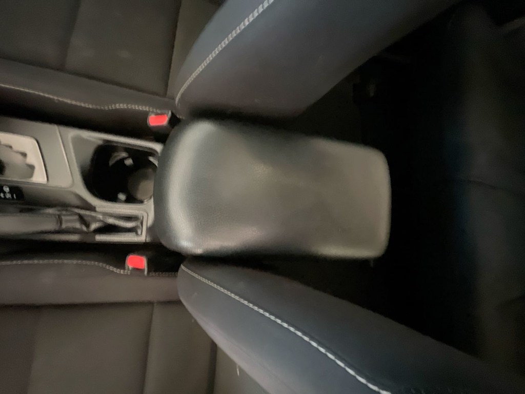 Thumbnail: 2017 Toyota RAV4 - 26