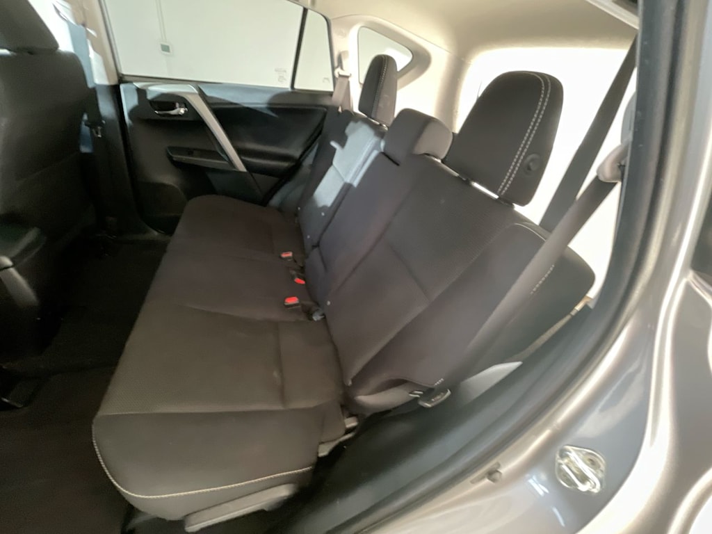 Thumbnail: 2017 Toyota RAV4 - 10