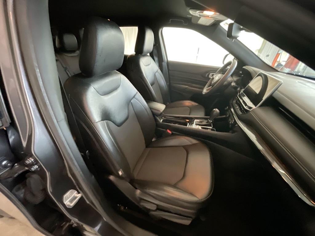 Thumbnail: 2022 Jeep Compass - 10