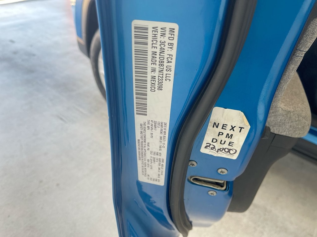 Thumbnail: 2022 Jeep Compass - 17