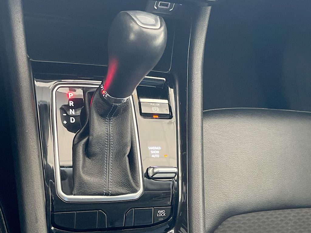 Thumbnail: 2022 Jeep Compass - 13