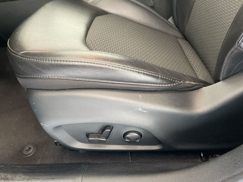 Thumbnail: 2022 Jeep Compass - 22