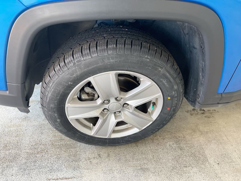 Thumbnail: 2022 Jeep Compass - 7