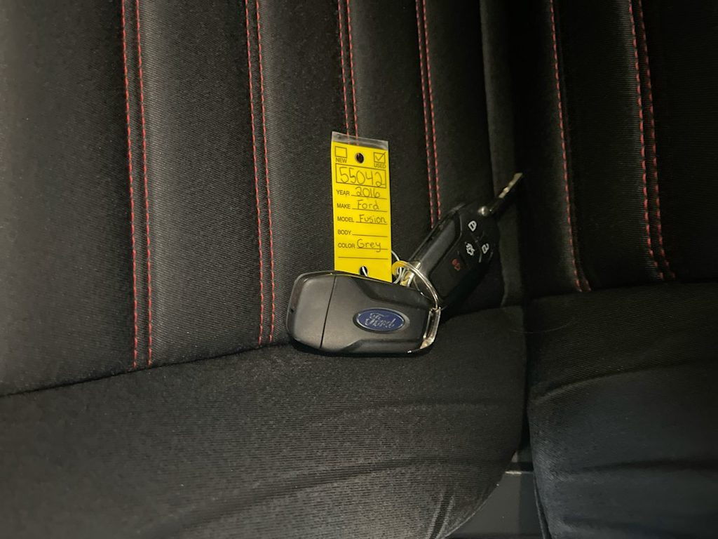 Thumbnail: 2016 Ford Fusion - 16