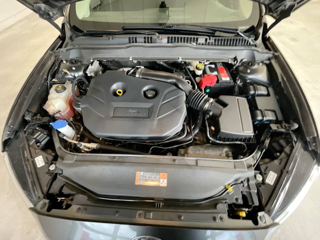 Thumbnail: 2016 Ford Fusion - 8