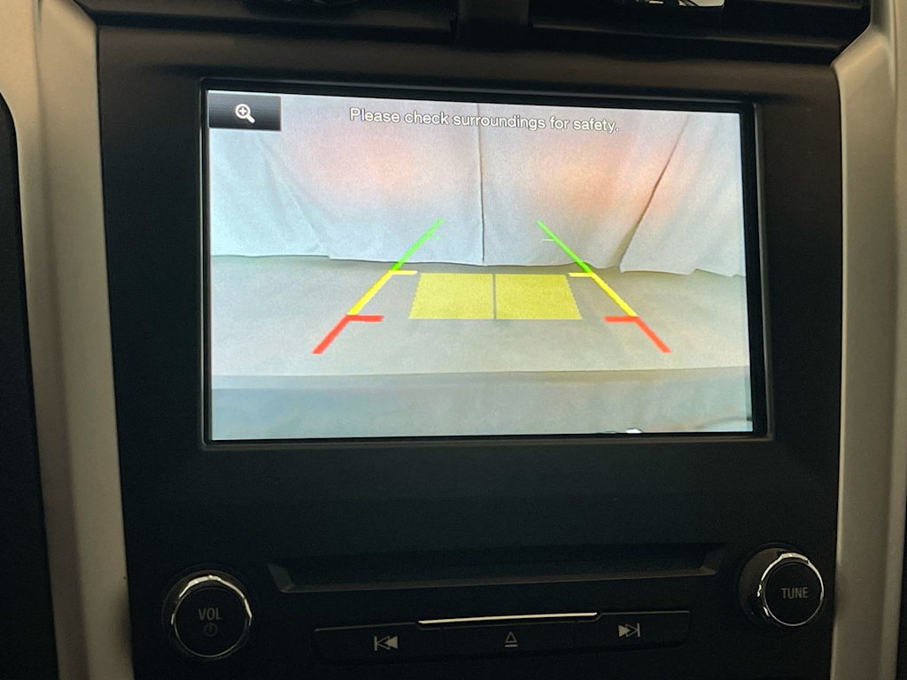 Thumbnail: 2016 Ford Fusion - 24