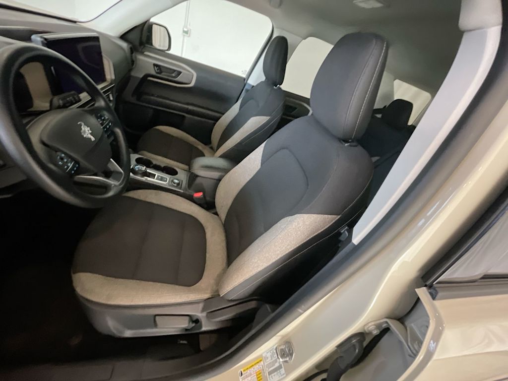 Thumbnail: 2025 Ford Bronco Sport - 8