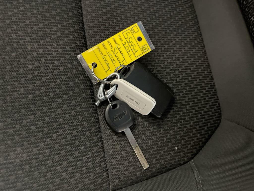 Thumbnail: 2021 Chevrolet Silverado 1500 - 15