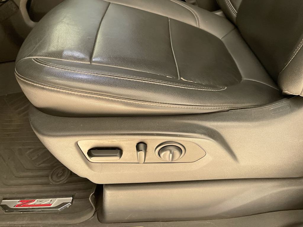 Thumbnail: 2021 Chevrolet Silverado 1500 - 21