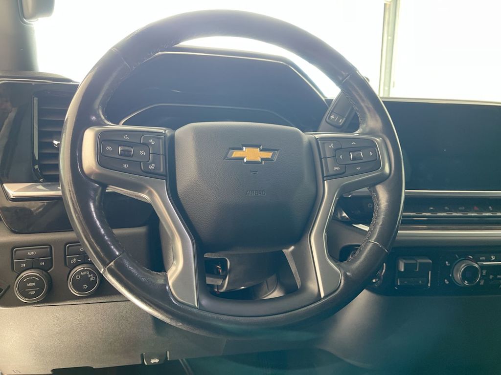 Thumbnail: 2022 Chevrolet Silverado 1500 - 2