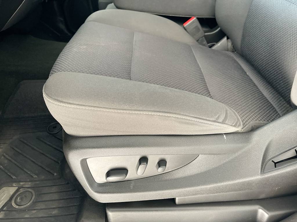 Thumbnail: 2018 Chevrolet Silverado 1500 - 22