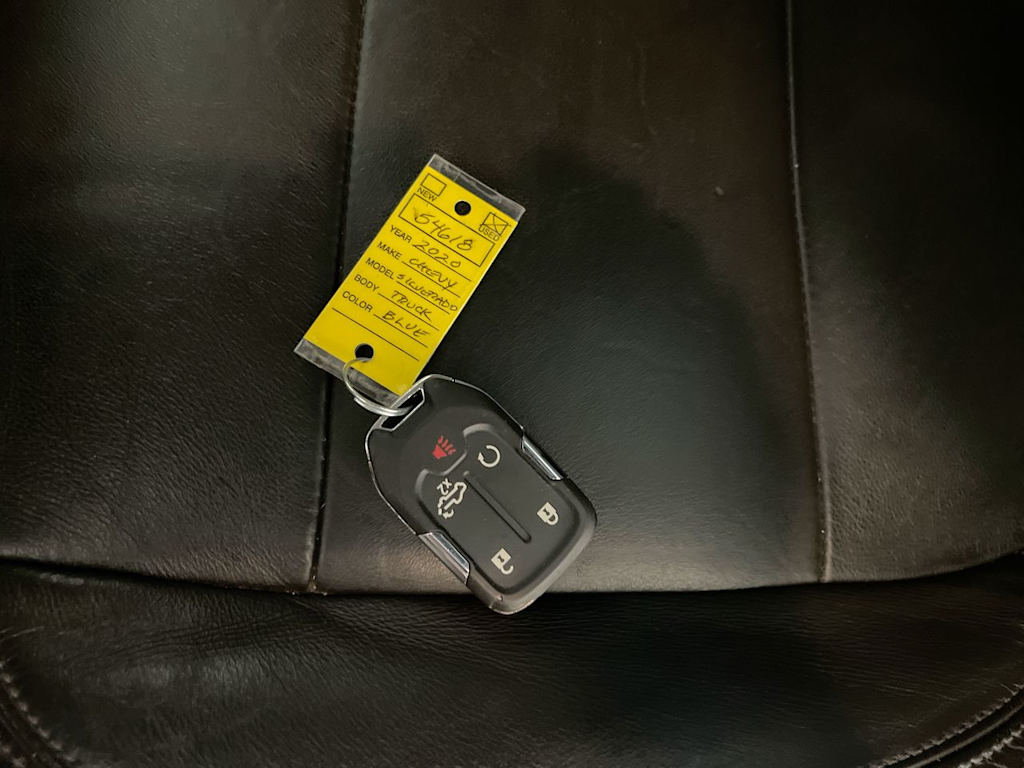 Thumbnail: 2020 Chevrolet Silverado 1500 - 16