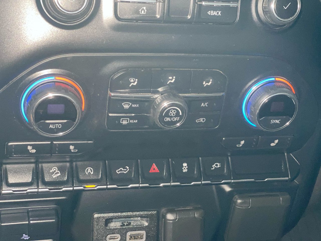 Thumbnail: 2020 Chevrolet Silverado 1500 - 24