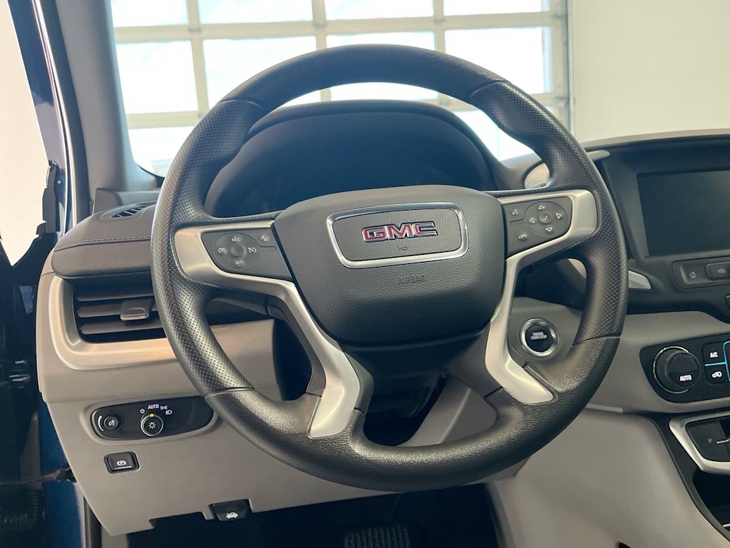 2022 GMC Terrain SLE 2