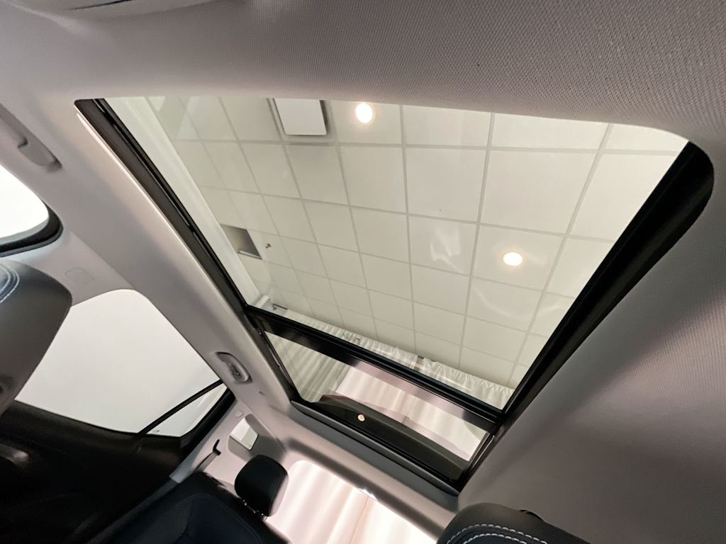 Thumbnail: 2022 GMC Terrain - 28