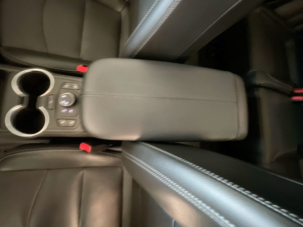 Thumbnail: 2022 GMC Terrain - 27