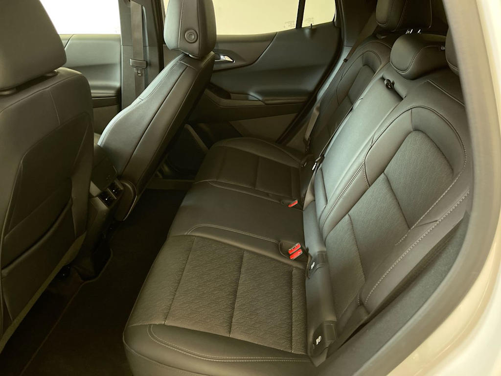 Thumbnail: 2025 Chevrolet Equinox - 10