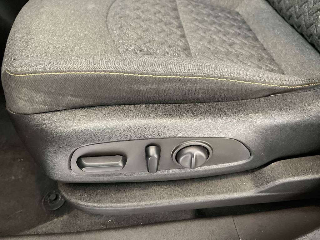Thumbnail: 2023 Chevrolet Equinox - 22