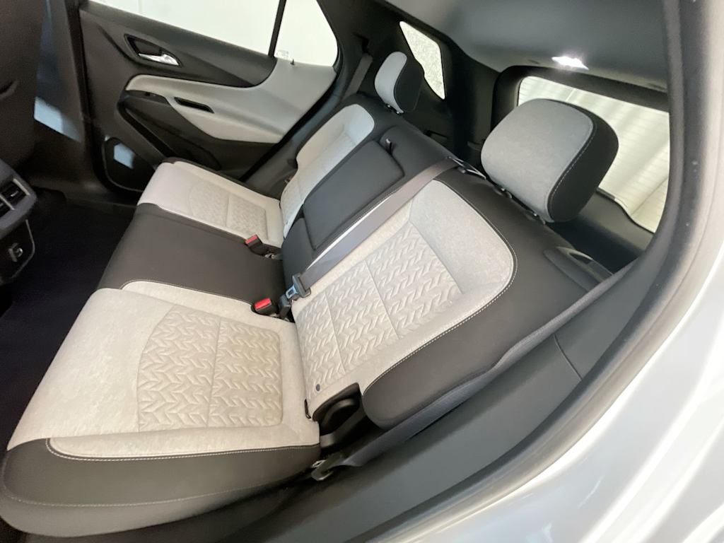 Thumbnail: 2022 Chevrolet Equinox - 11