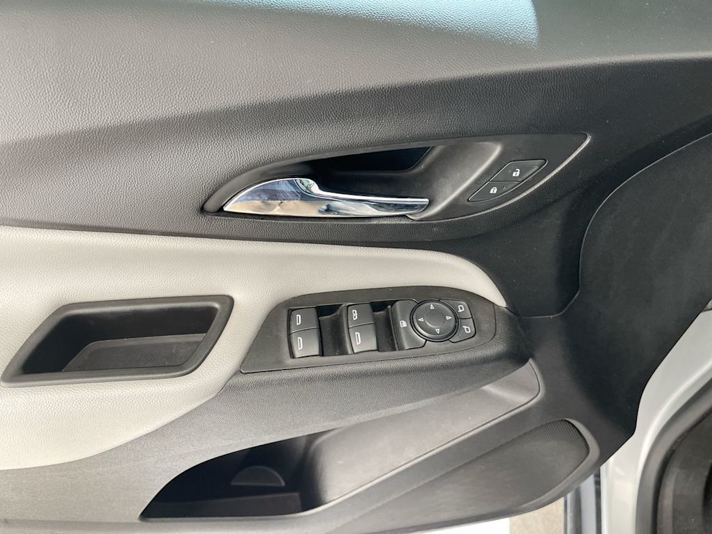 Thumbnail: 2022 Chevrolet Equinox - 23